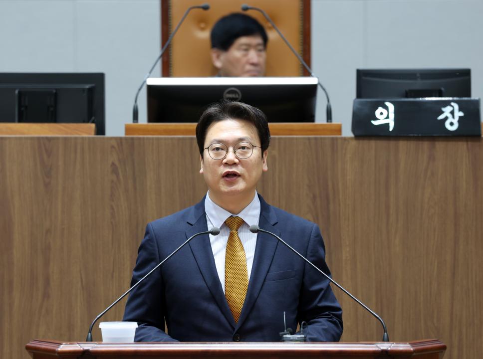 '제358회 임시회 제4차 본회의' 게시글의 사진(93) '0422_제4차 본회의 신한철 의원10.jpg'