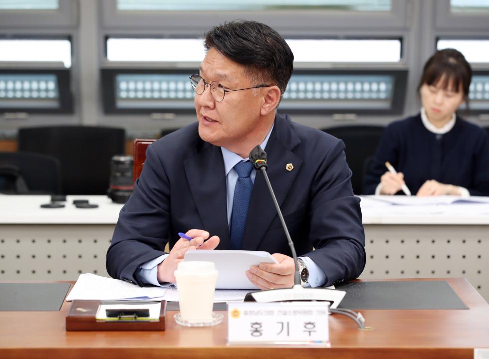 '제365회 임시회 제1차 기획경제위원회' 게시글의 사진(18) '260408_제365회 임시회 제1차 기획경제위원회_18.jpg'