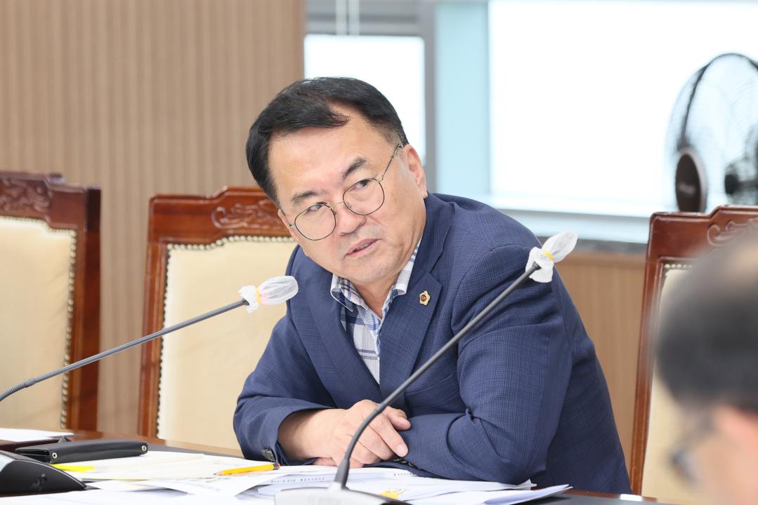 '제361회 임시회 제1차 예산결산특별위원회' 게시글의 사진(52) '250908_제361회 임시회 예결특위_55.JPG'