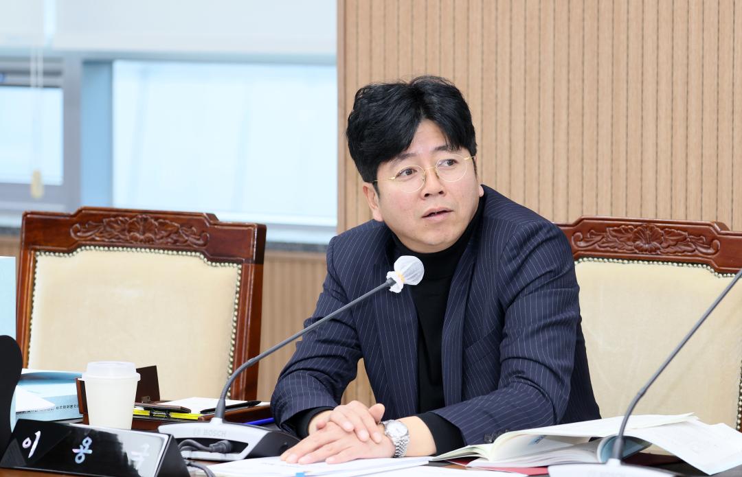 '제362회 정례회 제2차 의회운영위원회' 게시글의 사진(36) '251121_제2차 의회운영위원회_47.JPG'