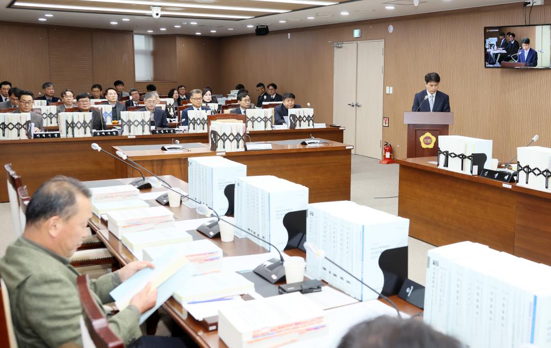 '제362회 정례회 제3차 예산결산특별위원회' 게시글의 사진(82) '251211_제3차 예산결산특별위원회_101.JPG'