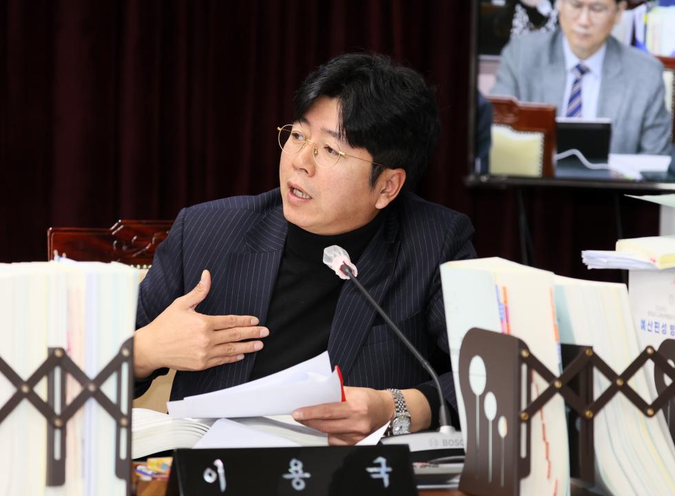 '제362회 정례회 제5차 교육위원회' 게시글의 사진(19) '251202_제5차 교육위원회_30.JPG'