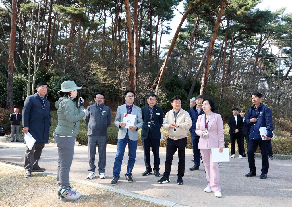 '제358회 임시회 보건복지환경위원회 현장방문' 게시글의 사진(180) '0415_안면도 수목원 현장방문36.jpg'