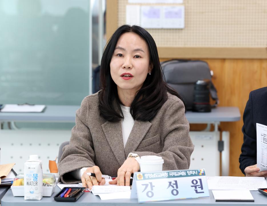 '다문화 학생 교육 및 학업중도포기 문제에 관한 연구모임(대표 유성재 의원)' 게시글의 사진(40) '0320_다문화 학생 교육 및 학업중도포기 문제 연구모임51.jpg'