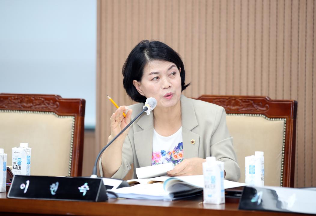 '제2차 문화관광재단 대표이사 후보자 인사청문특위' 게시글의 사진(23) '230621_제2차 문화관광재단 대표이사 인사청문특위_110.JPG'
