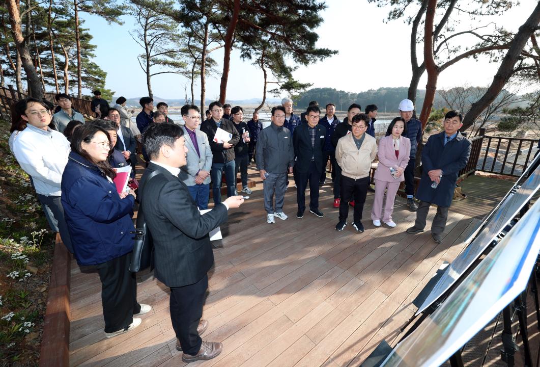 '제358회 임시회 보건복지환경위원회 현장방문' 게시글의 사진(184) '0415_안면도 수목원 현장방문49.jpg'