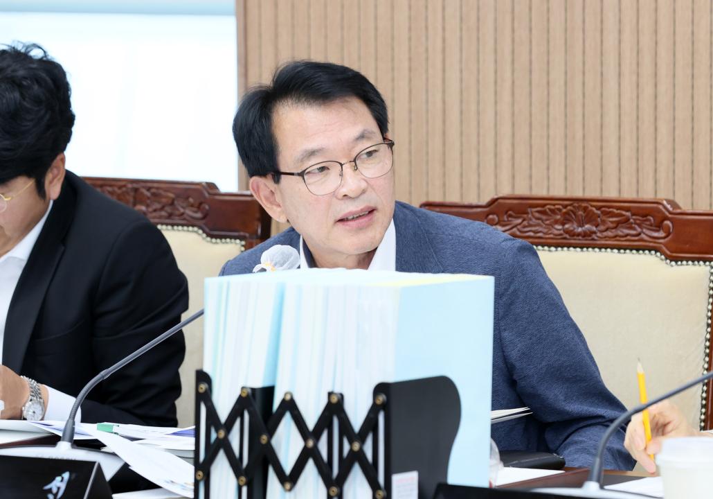 '제361회 임시회 제1차 예산결산특별위원회' 게시글의 사진(33) '250908_제361회 임시회 예결특위_33.JPG'