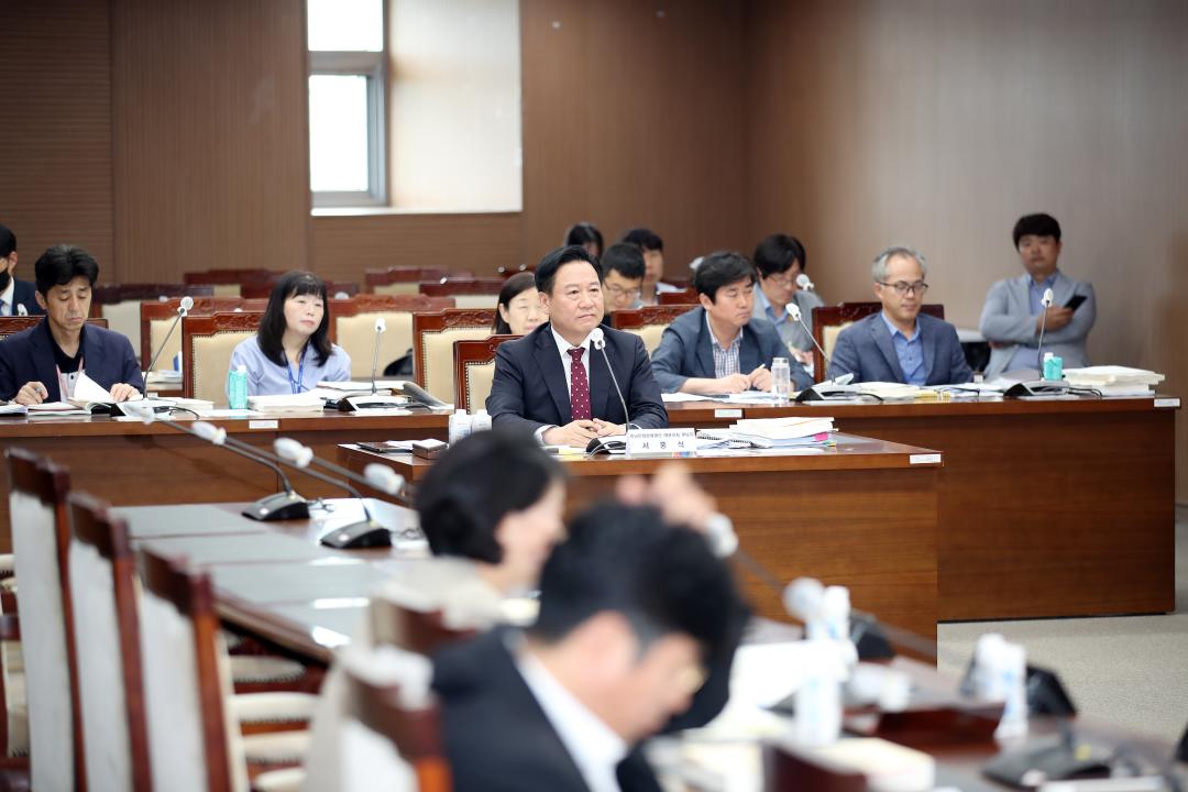 '제2차 문화관광재단 대표이사 후보자 인사청문특위' 게시글의 사진(59) '230621_제2차 문화관광재단 대표이사 인사청문특위_141.JPG'