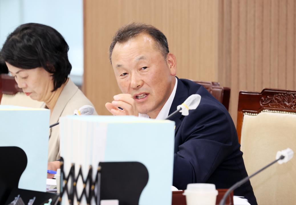 '제361회 임시회 제1차 예산결산특별위원회' 게시글의 사진(73) '250908_제361회 임시회 예결특위_80.JPG'