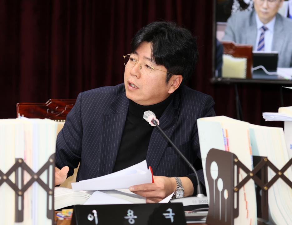 '제362회 정례회 제5차 교육위원회' 게시글의 사진(18) '251202_제5차 교육위원회_28.JPG'