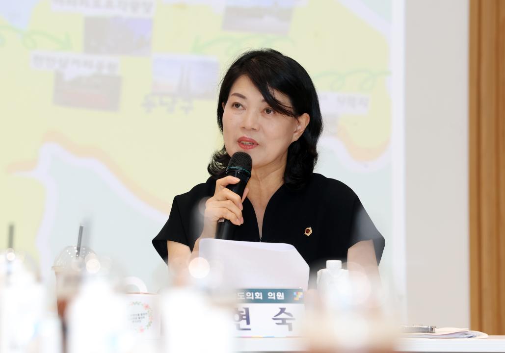 '음식 콘텐츠를 활용한 충남관광 활성화 연구모임(대표 이현숙 의원)' 게시글의 사진(13) '0703_음식콘텐츠를 활용한 충남관광 활성화 연구모임12.jpg'