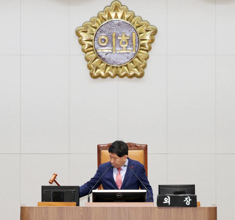 '제362회 정례회 제4차 본회의' 게시글의 사진(5) '251215_제362회 정례회 제4차 본회의_04.JPG'