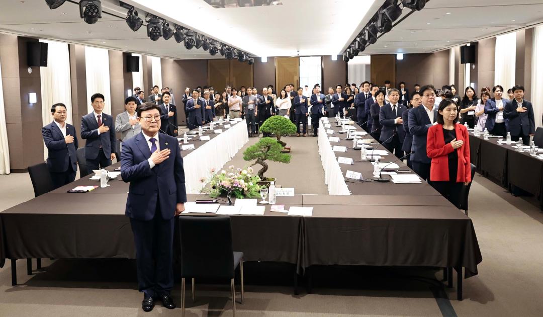 '대한민국시도의회의장협의회 제19대 전반기 정기회 및 대전 현충원 참배' 게시글의 사진(11) '0813_대한민국시도의회의장협의회 제19대 전반기 정기회06.jpg'