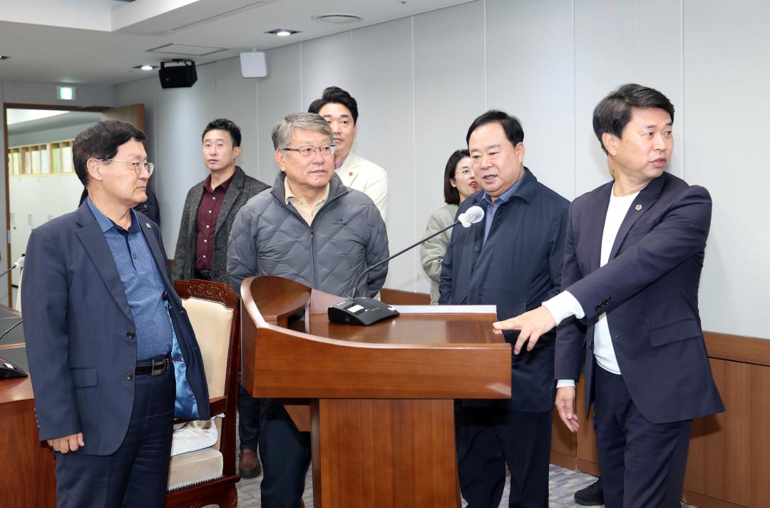 '제주특별자치도의회 교육위원회 충남도의회 방문' 게시글의 사진(7) '1104_제주도의회 교육위원회 방문21.jpg'