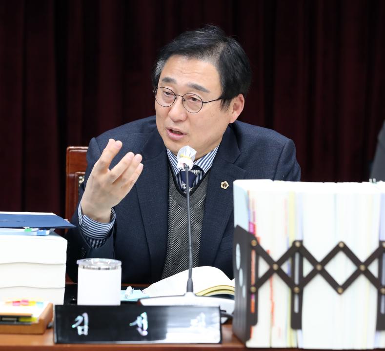 '제362회 정례회 제3차 교육위원회' 게시글의 사진(10) '1128_제362회 정례회 행정사무감사 교육위원회_10.jpg'