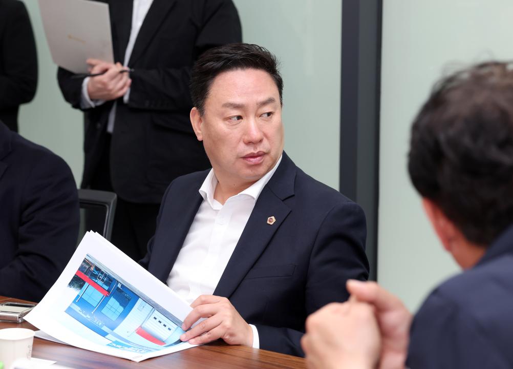 '제358회 임시회 기획경제위원회 현장방문' 게시글의 사진(77) '0416_인텍이앤씨 방문34.jpg'