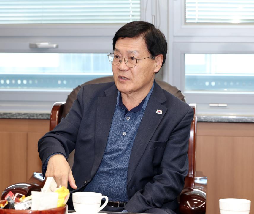 '제주특별자치도의회 교육위원회 충남도의회 방문' 게시글의 사진(40) '1104_제주도의회 교육위원회 방문54.jpg'