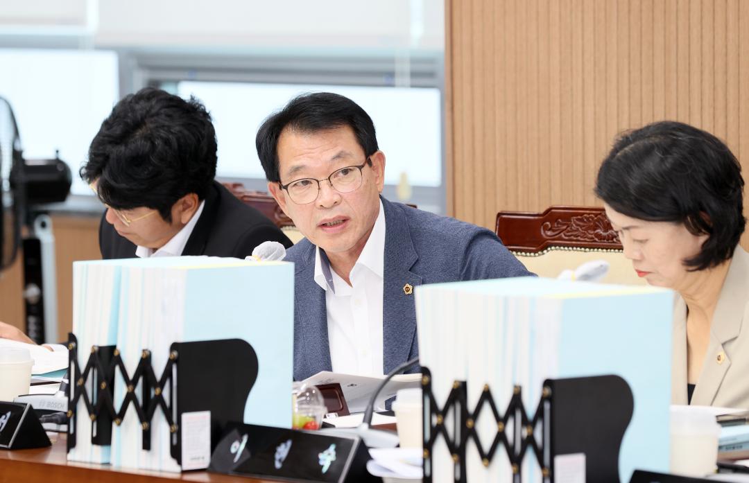 '제361회 임시회 제1차 예산결산특별위원회' 게시글의 사진(34) '250908_제361회 임시회 예결특위_34.JPG'