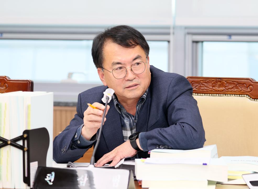 '제362회 정례회 제3차 예산결산특별위원회' 게시글의 사진(56) '251211_제3차 예산결산특별위원회_69.JPG'