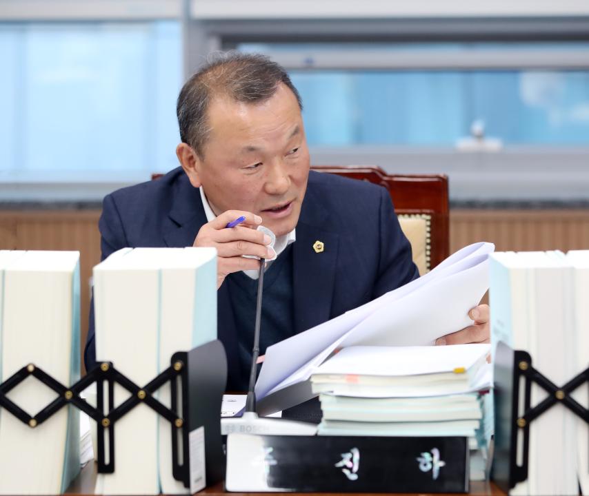 '제362회 정례회 제2차 예산결산특별위원회' 게시글의 사진(12) '1209_제2차 예결위_12.jpg'