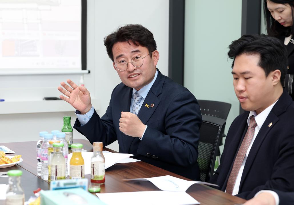 '제358회 임시회 기획경제위원회 현장방문' 게시글의 사진(67) '0416_인텍이앤씨 방문24.jpg'