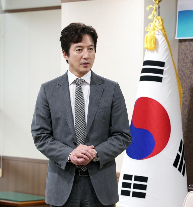 '충청남도의회 홍보대사 위촉식(배우 정준호)' 게시글의 사진(33) '0422_홍보대사(정준호) 위촉식31.jpg'