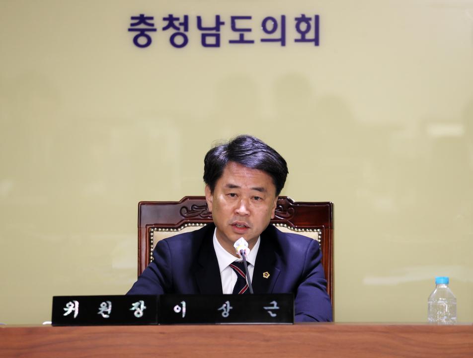 '제358회 임시회 제1차 교육위원회' 게시글의 사진(6) '250414_제358회 임시회 제1차 교육위원회_15.JPG'