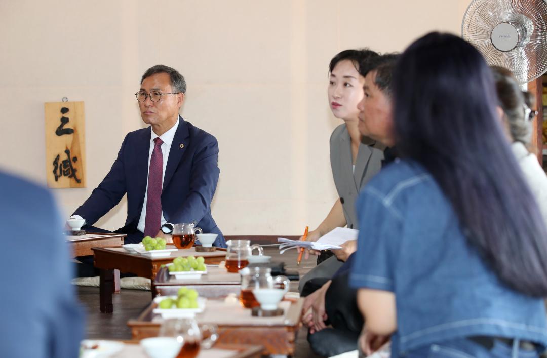'주한 라오스 대사 일행 도의회 방문' 게시글의 사진(57) '0909_주한 라오스 대사 방문80.jpg'