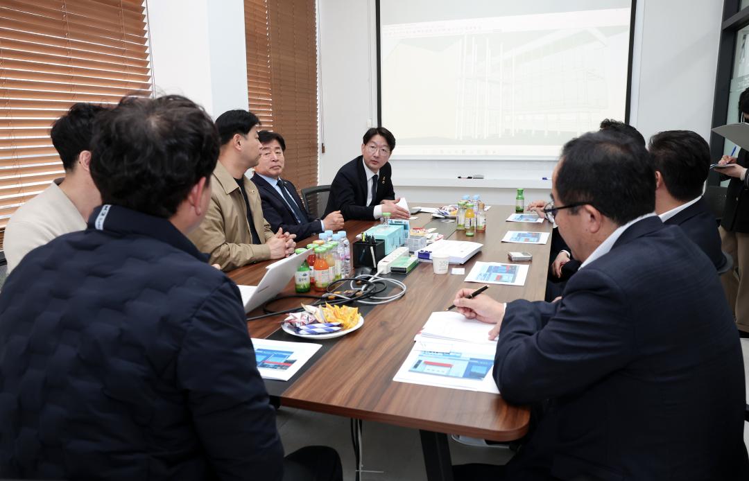 '제358회 임시회 기획경제위원회 현장방문' 게시글의 사진(53) '0416_인텍이앤씨 방문10.jpg'