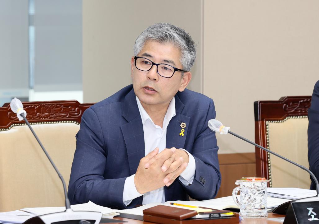 '제358회 임시회 제1차 건설소방위원회' 게시글의 사진(25) '250411_제358회 임시회 제1차 건설소방위원회_38.JPG'