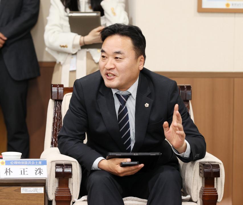 '중국 지린성 인민대표대회 상무위원회 대표단 방문' 게시글의 사진(37) '250425_중국 지린성 인대 부비서장 일행 방문_63.JPG'