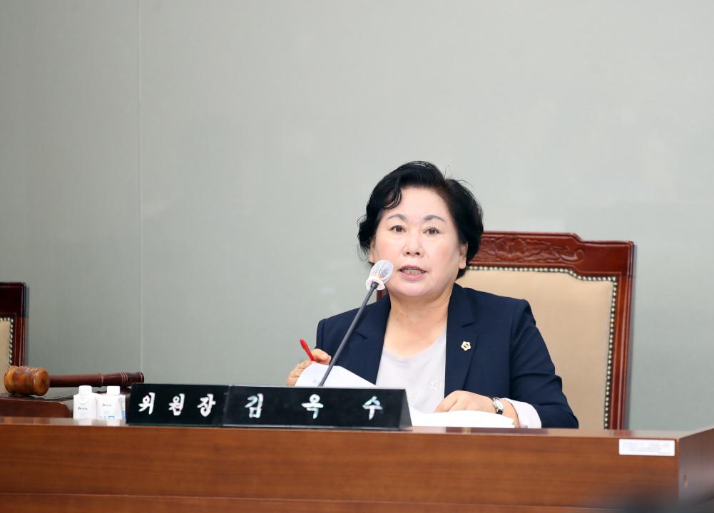'제2차 문화관광재단 대표이사 후보자 인사청문특위' 게시글의 사진(5) '230621_제2차 문화관광재단 대표이사 인사청문특위_22.JPG'