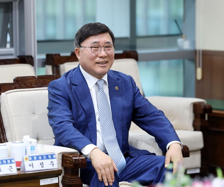 '제8대 도의원 초청 간담회' 게시글의 사진(31) '0422_제8대 의원 초청 간담회31.jpg'