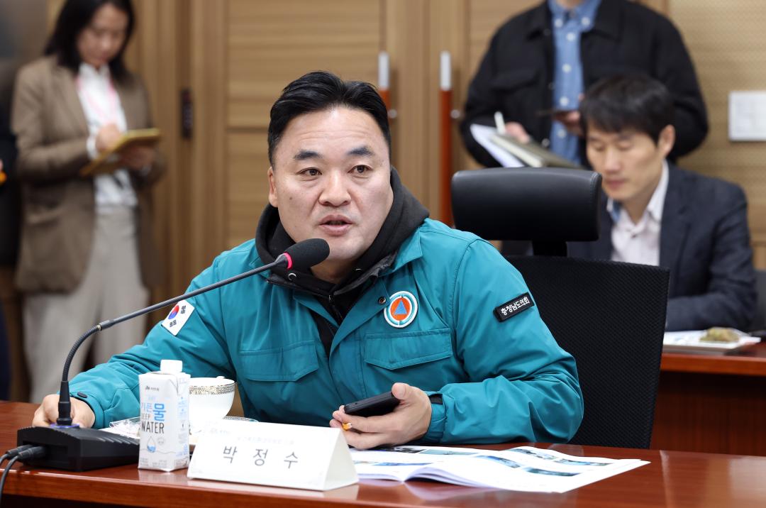 '제358회 임시회 보건복지환경위원회 현장방문' 게시글의 사진(31) '0415_보건환경연구원 현장방문32.jpg'
