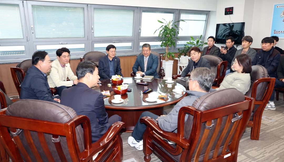 '제주특별자치도의회 교육위원회 충남도의회 방문' 게시글의 사진(15) '1104_제주도의회 교육위원회 방문29.jpg'