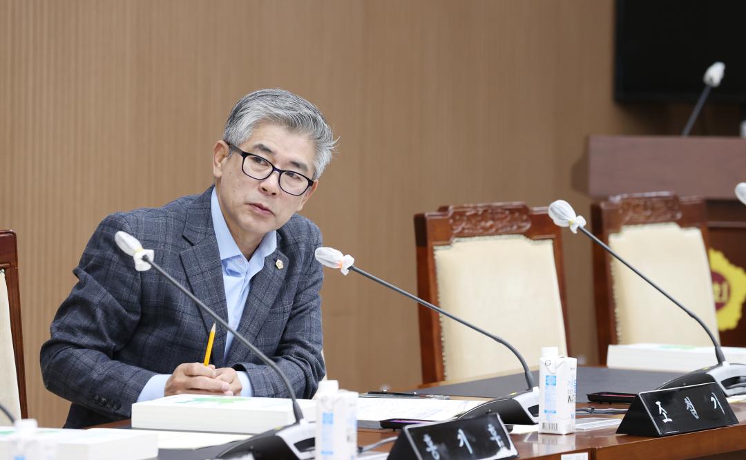 '충청남도 2045 탄소중립·녹색성장 실현을 위한 특별위원회' 게시글의 사진(21) '250214_충청남도 2045 탄소중립·녹색성장 실현을 위한 특별위원회(32).JPG'