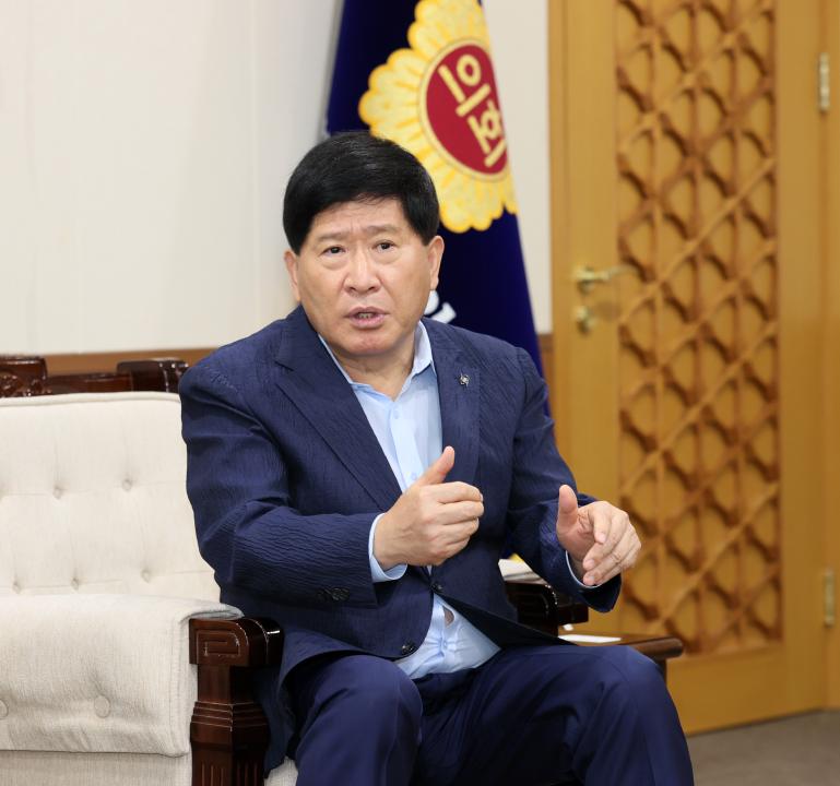 '충청남도의회-서울대 입법연구센터 자치입법권 강화 업무 협약식' 게시글의 사진(26) '250729_충청남도의회-서울대 입법연구센터 MOU_54.JPG'