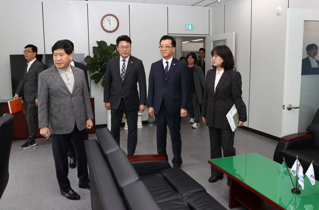 '충청권 4개 시도의회 의장 간담회' 게시글의 사진(19) '0304_충청권 시도의회의장 간담회19.jpg'