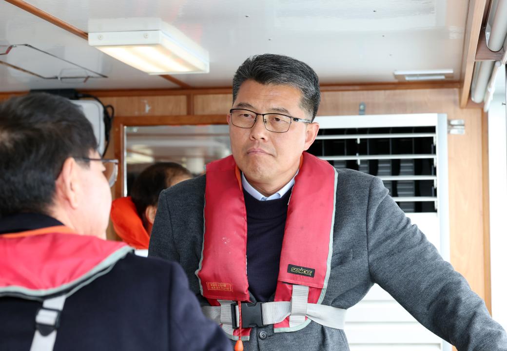 '제358회 임시회 건설소방위원회 현장방문' 게시글의 사진(53) '0414_당진소방서 소방정대 방문57.jpg'