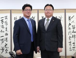곽우천 미동부 충청향우회회장 접견