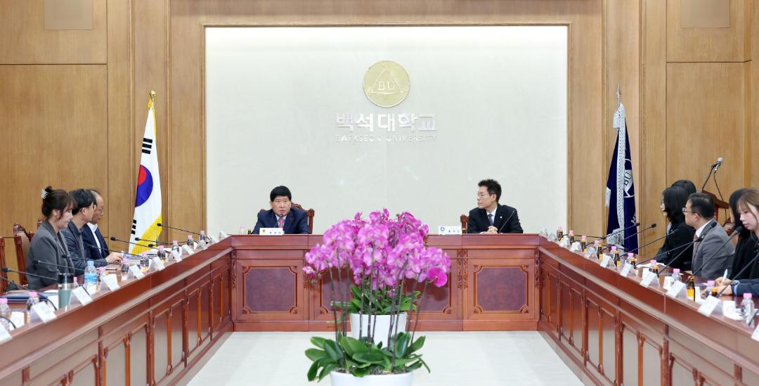 '충남도의회-백석대, 미래 이끌 인성인재양성 힘 모은다' 게시글의 사진(4) '0402_인성인재교육 업무협약식03.jpg'