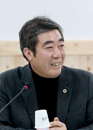 육군사관학교 이전 지원을 위한 특별위원회 위원장