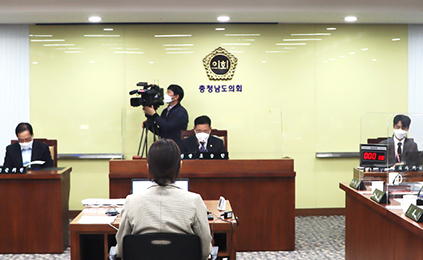충청남도 청년발전특별위원회 사진