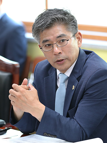 충청남도의회 의원 조철기