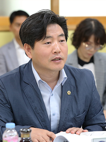 충청남도의회 의원 김동일